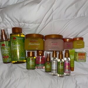 Tree hut beauty bundle NWT